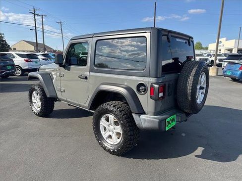 Used 2019 Jeep Wrangler Sport image 9