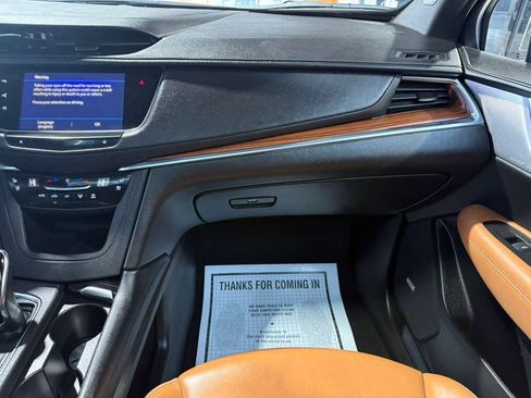 Used 2022 Cadillac XT5 Premium Luxury w/ Technology Package image 19