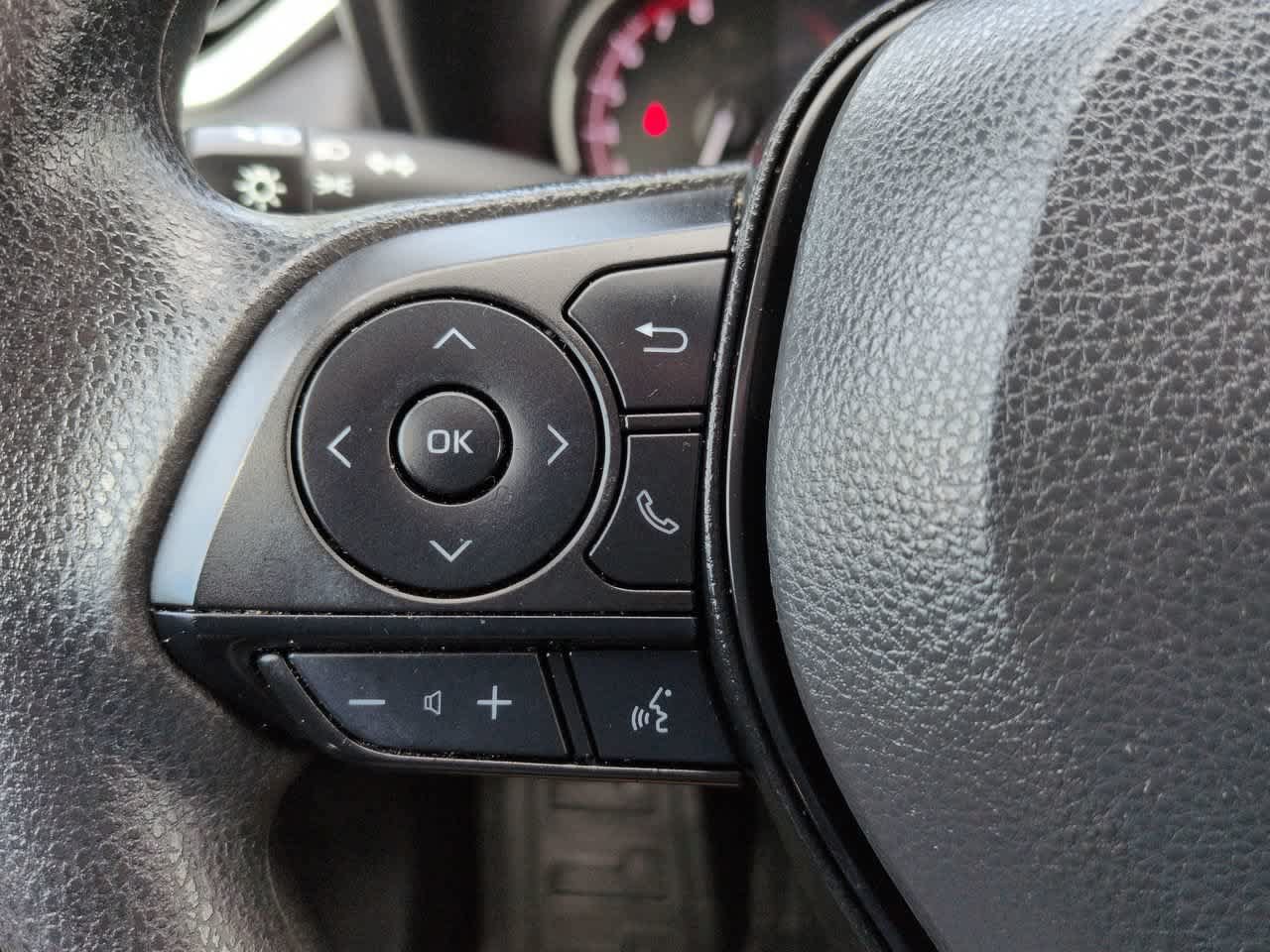 Certified 2023 Toyota RAV4 LE AWD/4WD image 22