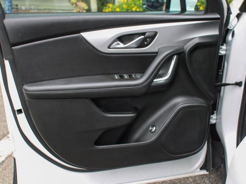 Used 2022 Chevrolet Blazer LT image 15