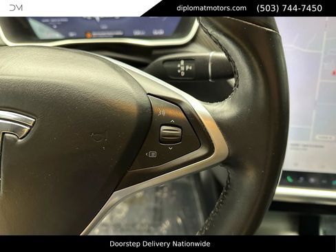 Used 2015 Tesla Model S 90D image 31