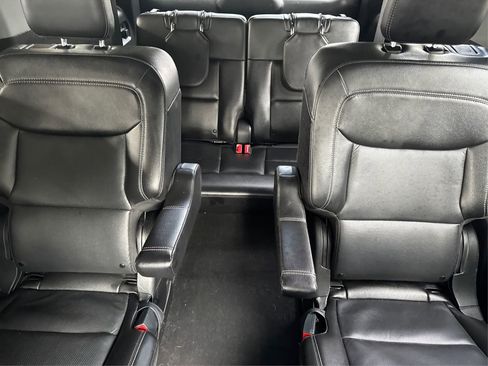 Used 2022 Ford Explorer Limited image 20