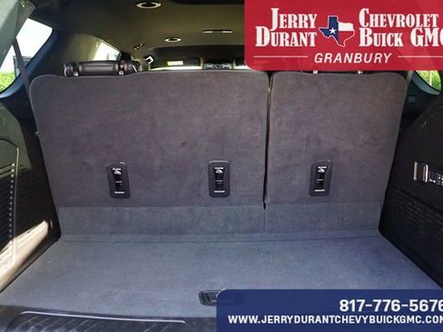 Used 2025 GMC Yukon Elevation w/ LPO, Elevation Black Package AWD/4WD image 21