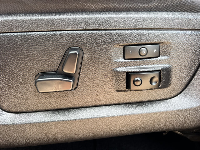Used 2016 RAM 1500 Laramie AWD/4WD image 13