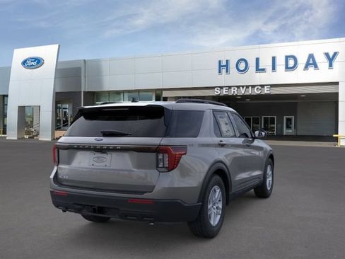 New 2026 Ford Explorer Active RWD image 8