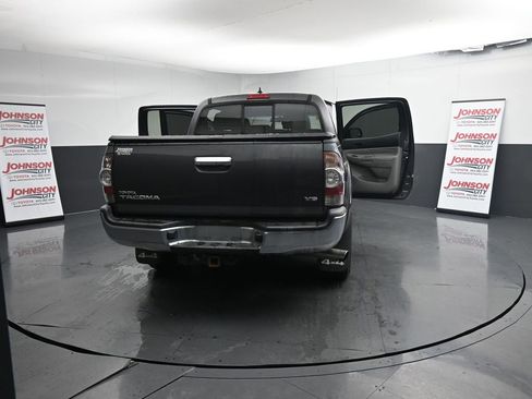 Used 2015 Toyota Tacoma 4x4 Double Cab image 25