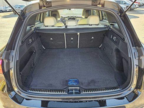 Used 2026 Mercedes-Benz GLC 300 4MATIC image 13