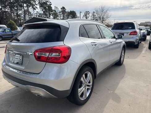 Certified 2019 Mercedes-Benz GLA 250 image 4