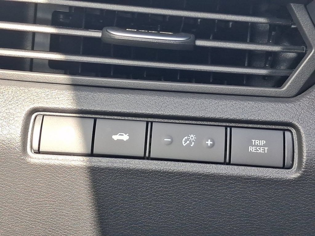 New 2026 Nissan Altima 2.5 SR FWD image 26