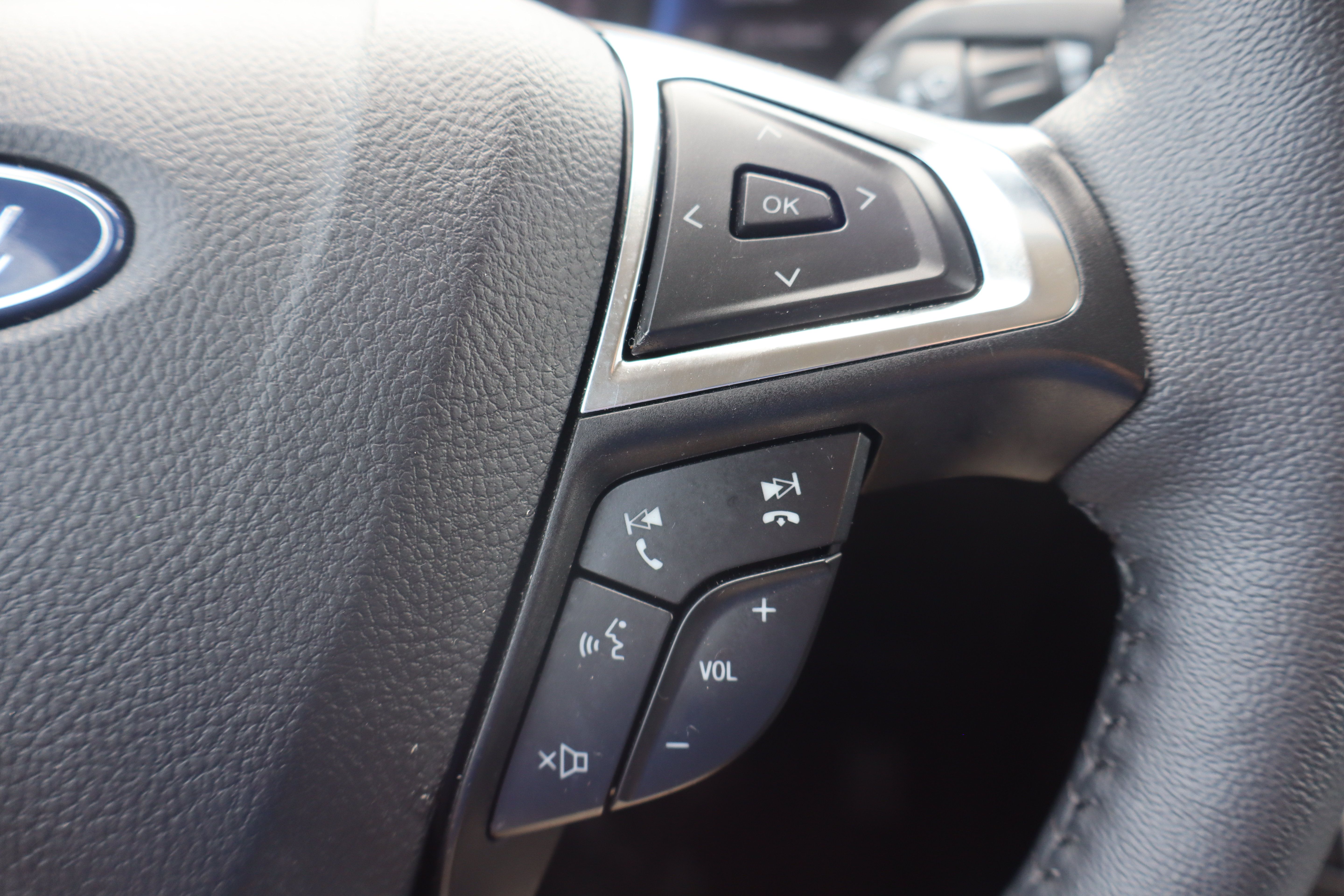 Used 2024 Ford Edge SEL w/ Convenience Package AWD/4WD image 18