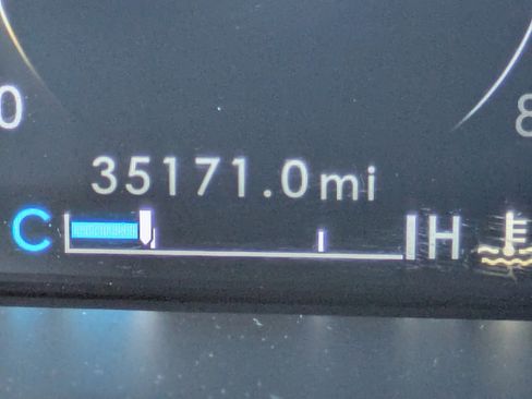 Used 2023 Lincoln Nautilus Reserve w/ Equipment Group 201A FWD image 32