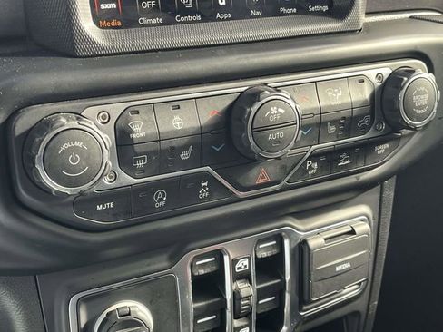 Used 2021 Jeep Gladiator Mojave image 31