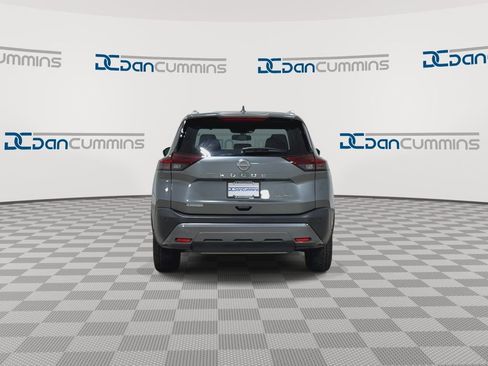 Used 2023 Nissan Rogue SL image 7