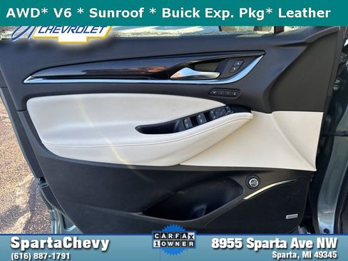 Used 2023 Buick Enclave Premium image 9