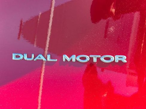 Used 2021 Tesla Model Y Long Range image 27