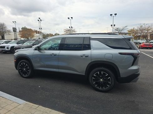 New 2026 Chevrolet Traverse LT w/ Enhanced Driving Package image 4