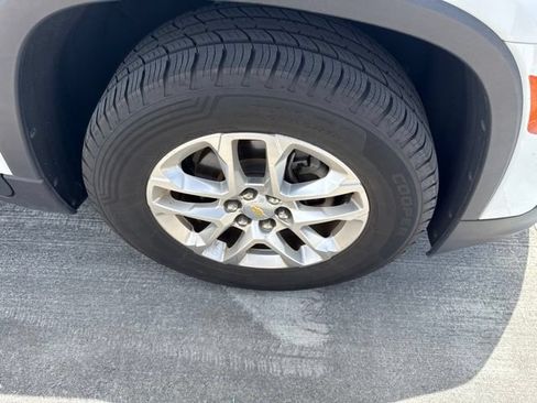 Used 2023 Chevrolet Traverse LS w/ Safety Package FWD image 24