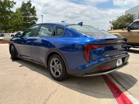 Used 2025 Kia K4 FWD image 8