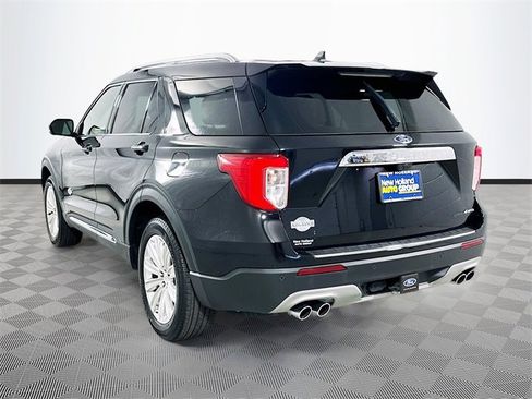 Certified 2022 Ford Explorer King Ranch w/ Premium Technology Package image 11