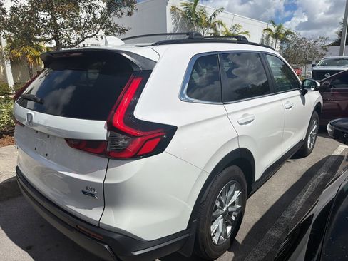 Used 2025 Honda CR-V EX-L image 4