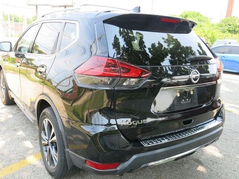 Used 2018 Nissan Rogue SL FWD image 3