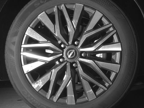 Used 2025 Nissan Altima 2.5 SV FWD image 13