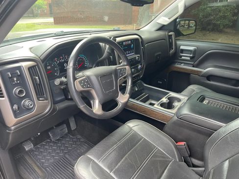 Used 2018 GMC Sierra 1500 Denali AWD/4WD image 11