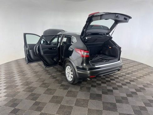 Used 2021 Nissan Rogue Sport SV AWD/4WD image 16