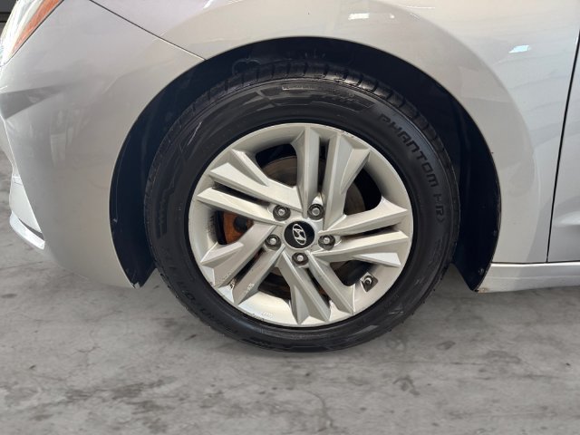 Used 2020 Hyundai Elantra Value Edition w/ Cargo Package (C1) FWD image 24