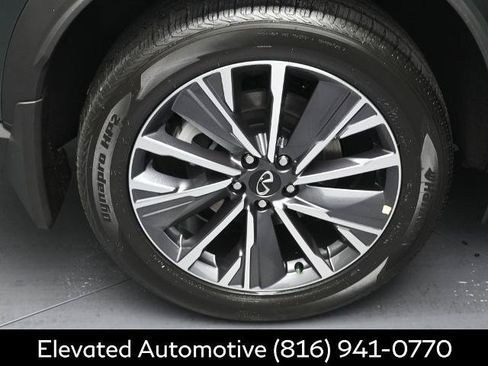Certified 2026 INFINITI QX60 Luxe w/ Cargo Package AWD/4WD image 5