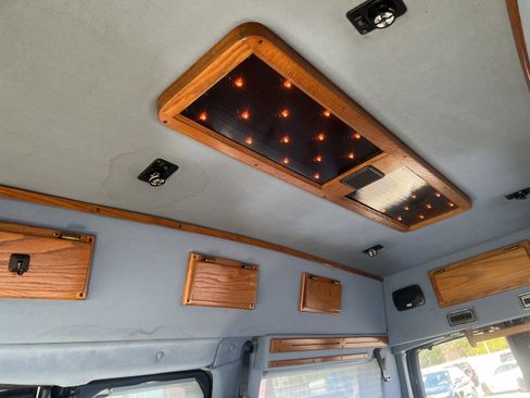 Used 1997 Chevrolet Express 1500 RWD image 17