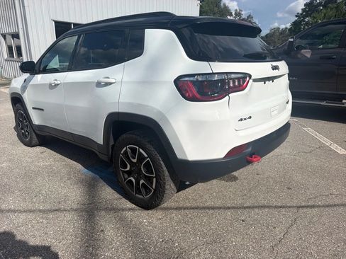 Used 2024 Jeep Compass Trailhawk AWD/4WD image 11
