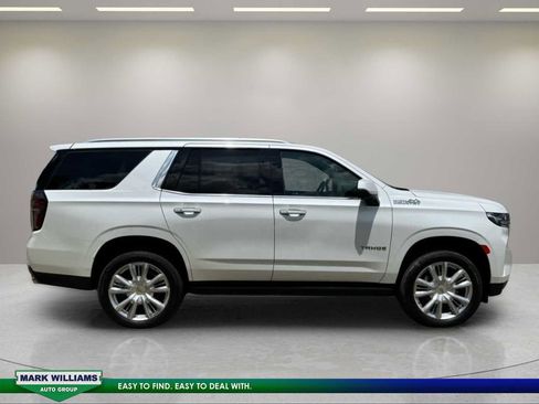 Used 2024 Chevrolet Tahoe High Country AWD/4WD image 5