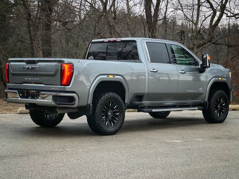 New 2026 GMC Sierra 2500 SLT w/ SLT Premium Package image 3