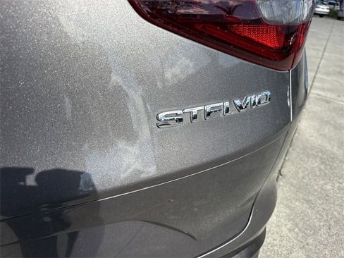 Used 2023 Alfa Romeo Stelvio Sprint image 24