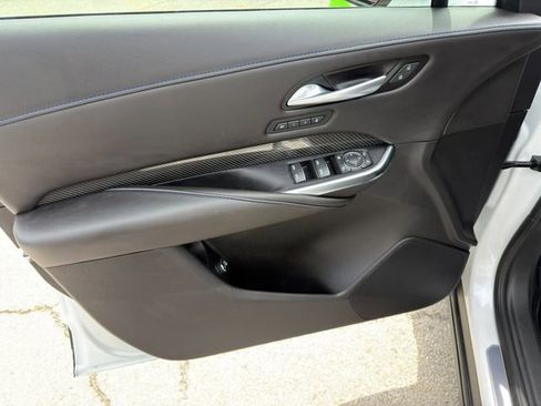 Used 2025 Cadillac XT4 Sport w/ Cold Weather Package image 20