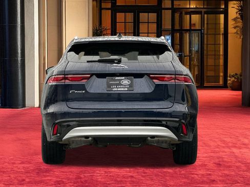 Used 2022 Jaguar F-PACE S image 11