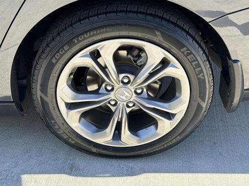 Used 2024 Honda Accord EX image 30