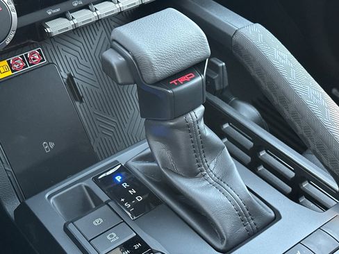 New 2025 Toyota Tacoma TRD Off-Road image 19