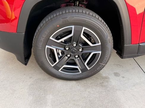 New 2026 Jeep Cherokee Laredo image 36