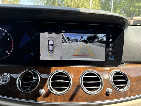 Used 2021 Mercedes-Benz E 350 4MATIC Sedan image 19