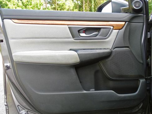 Used 2017 Honda CR-V EX image 26