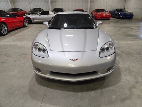 Used 2007 Chevrolet Corvette Coupe w/ Preferred Equipment Group image 8