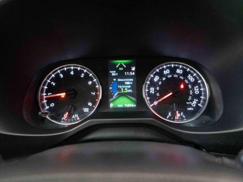 Used 2019 Toyota RAV4 LE w/ Carpet Mat Package FWD image 16