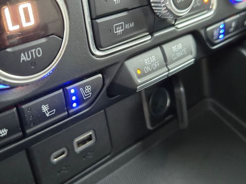 Used 2022 GMC Yukon SLT image 21