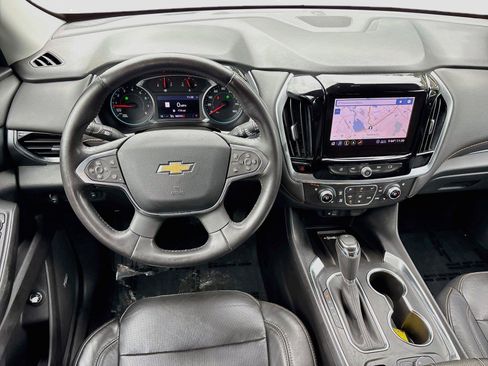 Used 2020 Chevrolet Traverse Premier FWD image 23