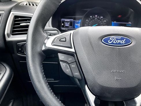 Used 2023 Ford Edge SEL image 24