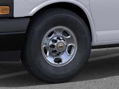 New 2025 Chevrolet Express 3500 LS image 33