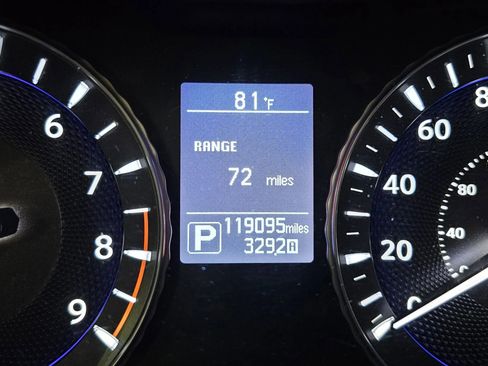 Used 2015 INFINITI Q70 L 3.7 w/ Technology Package image 19