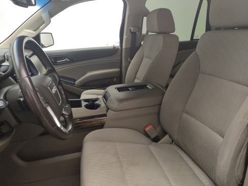 Used 2019 GMC Yukon SLE w/ SLE Value Package image 17